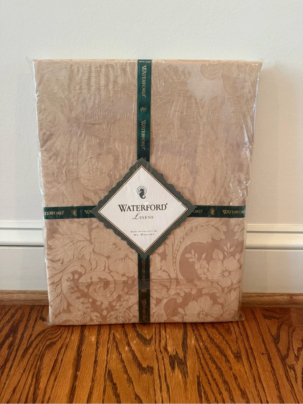 Waterford Linens Barons Court Damask Tablecloth 66